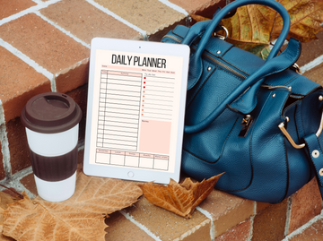 Simple digital daily planner with time-block, to do list and notes sections. 